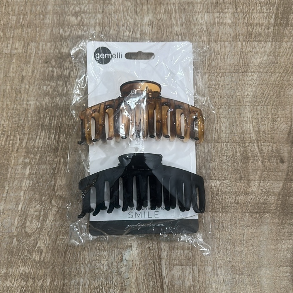 Gemelli Hair Clips Jenna Claw 2 Pack - NWT